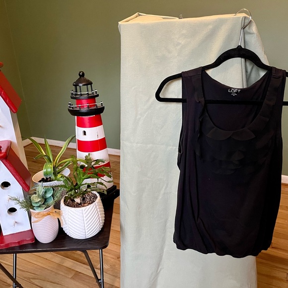 Ann Taylor LOFT petite M black ruffle embellished tank top - Picture 2 of 5